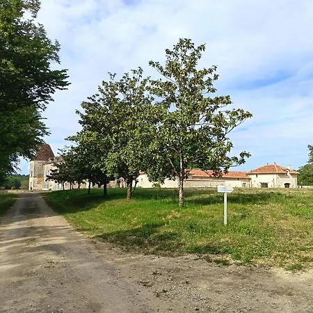 Дом отдыха La Garenne *